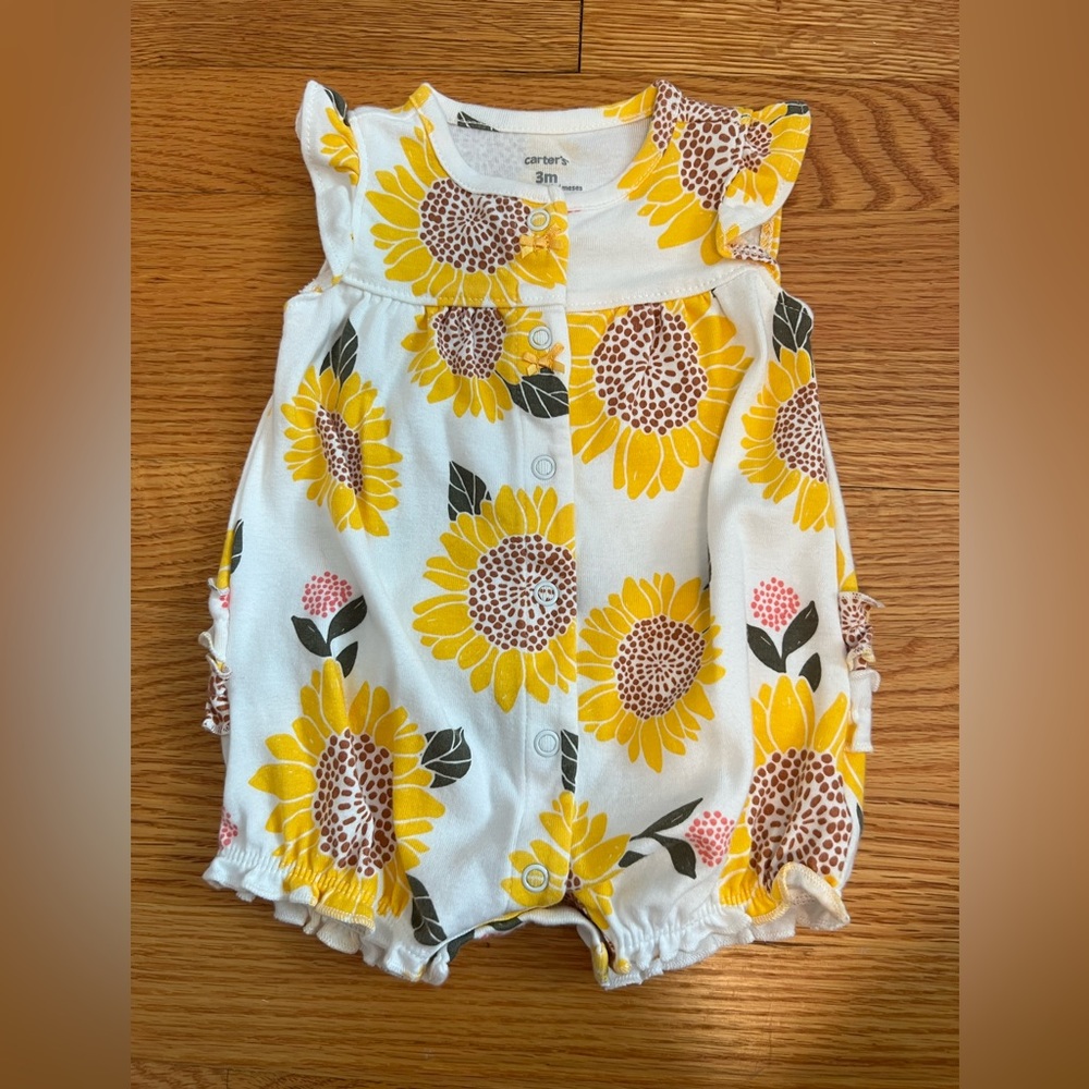 Baby girl flower romper